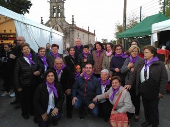 Grupo de pandeireta na XII Noite de Fiadeiro en Vilavidal